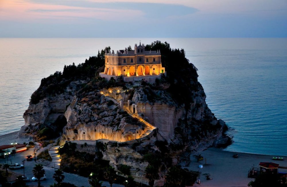 Hotel Villa Antica Tropea 45/50