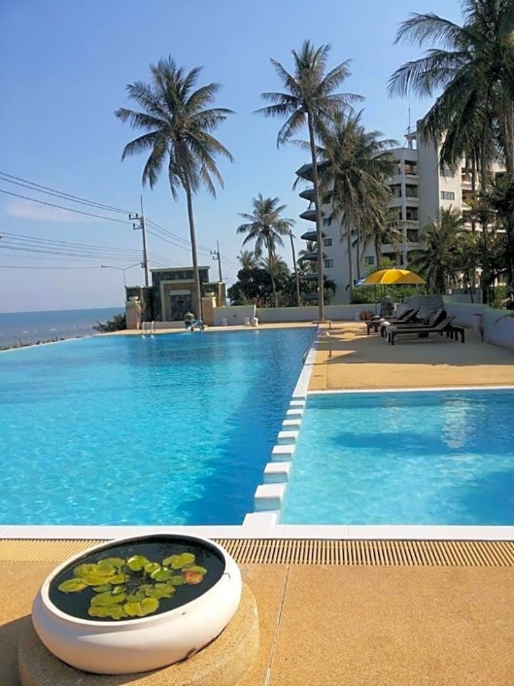 Golden Pine Beach Resort and Spa 57/61