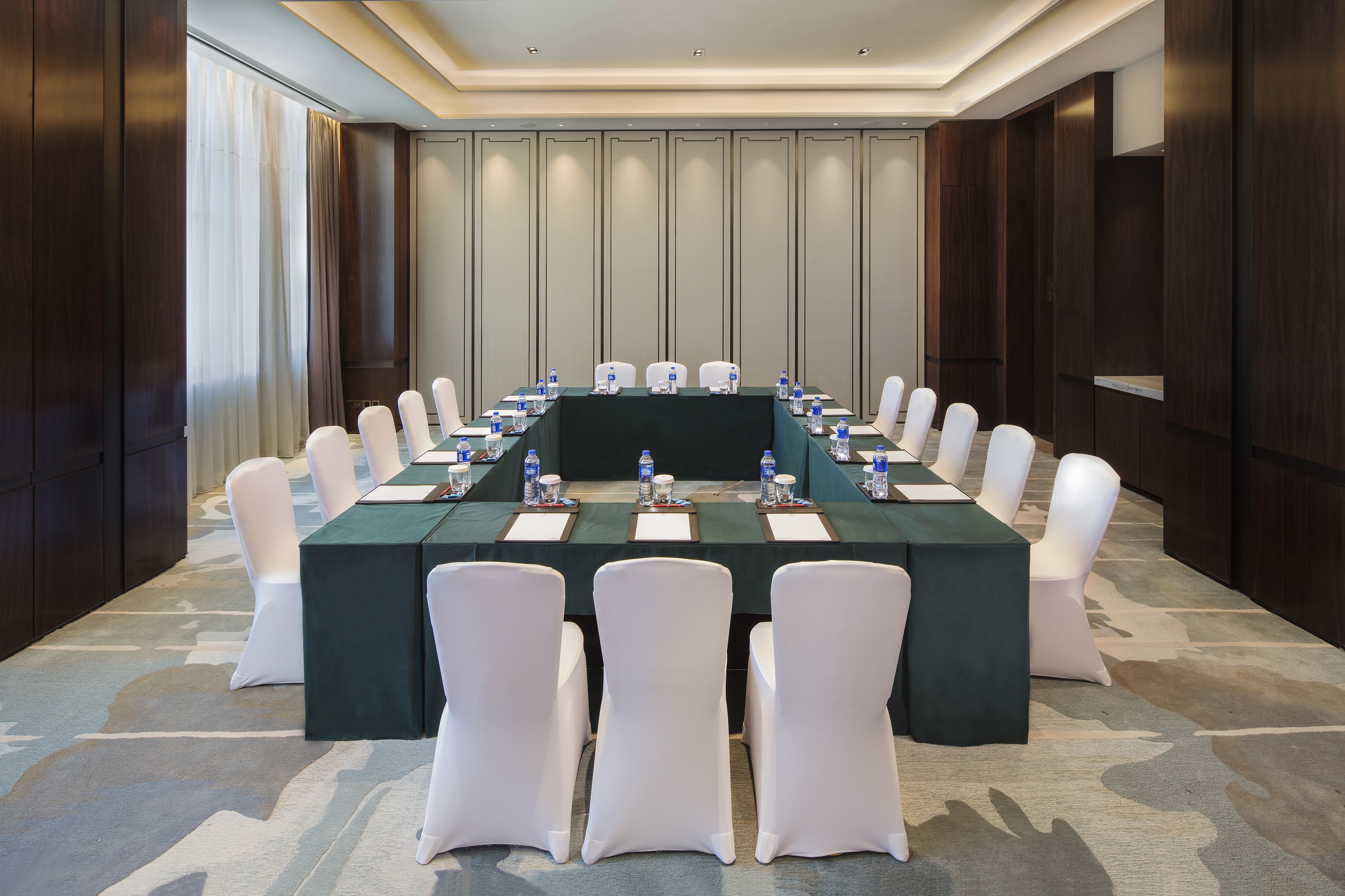 HUALUXE Hotels and Resorts Zhangjiakou 41/50