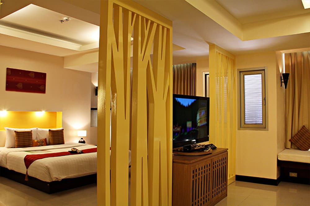 SUITE, DOUBLE BED