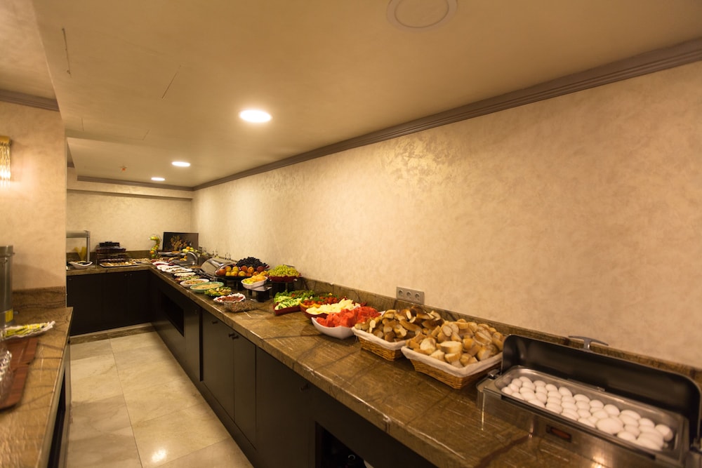 Miss Istanbul Hotel & Spa 43/48