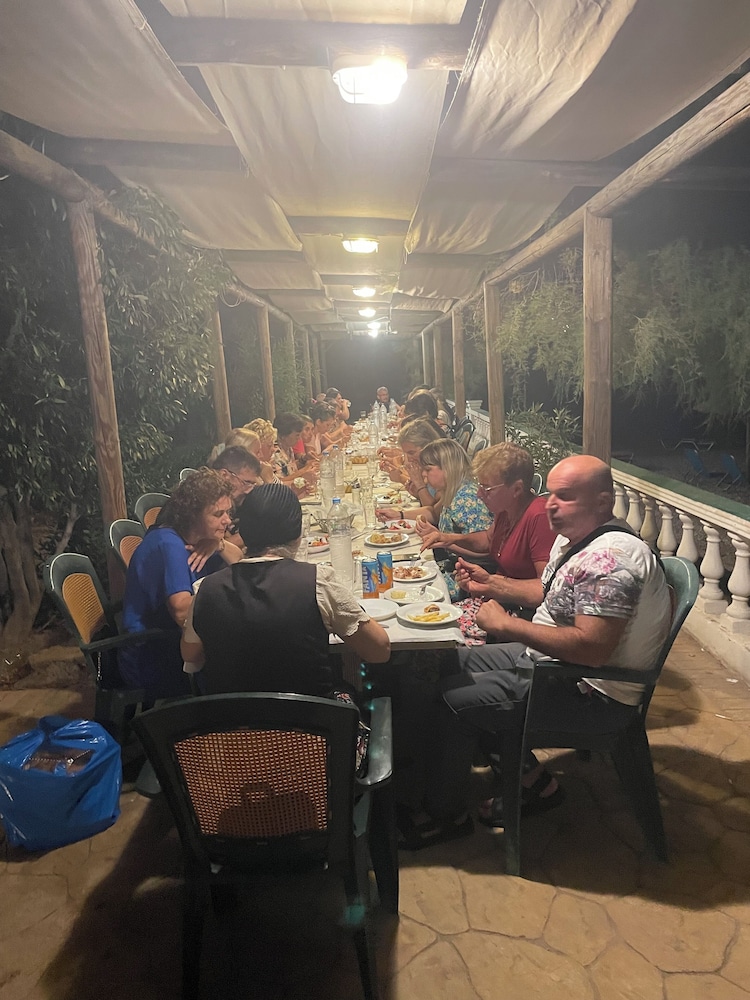 Sun Hotel Kineta 47/75