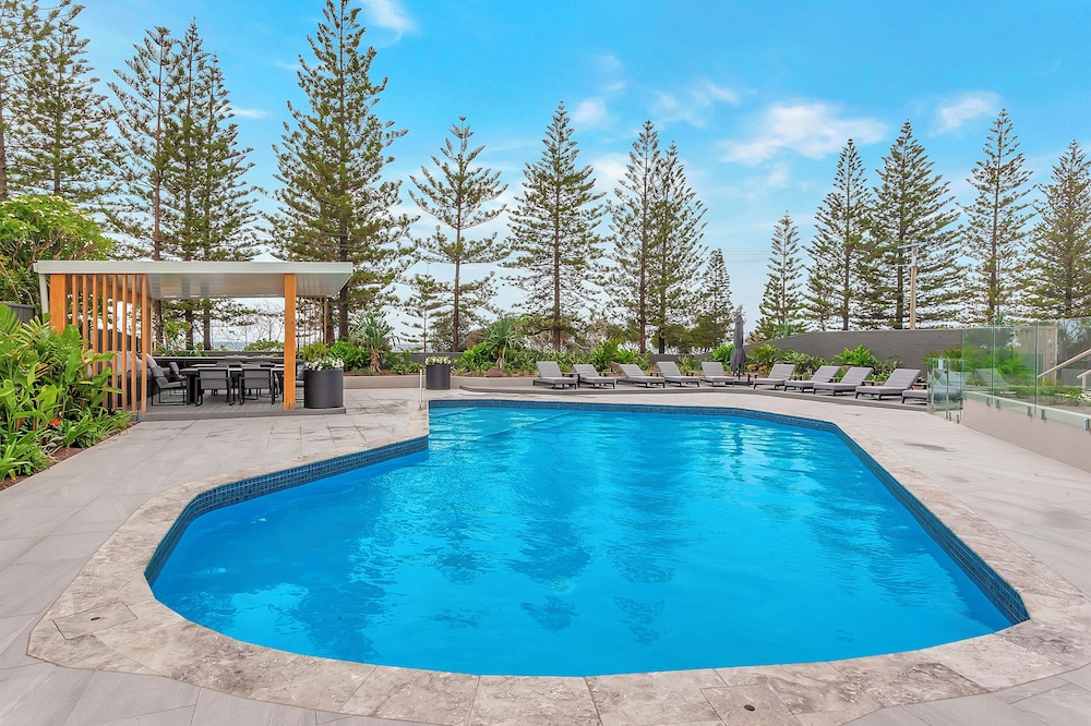 Burleigh Esplanade Apartments 65/73