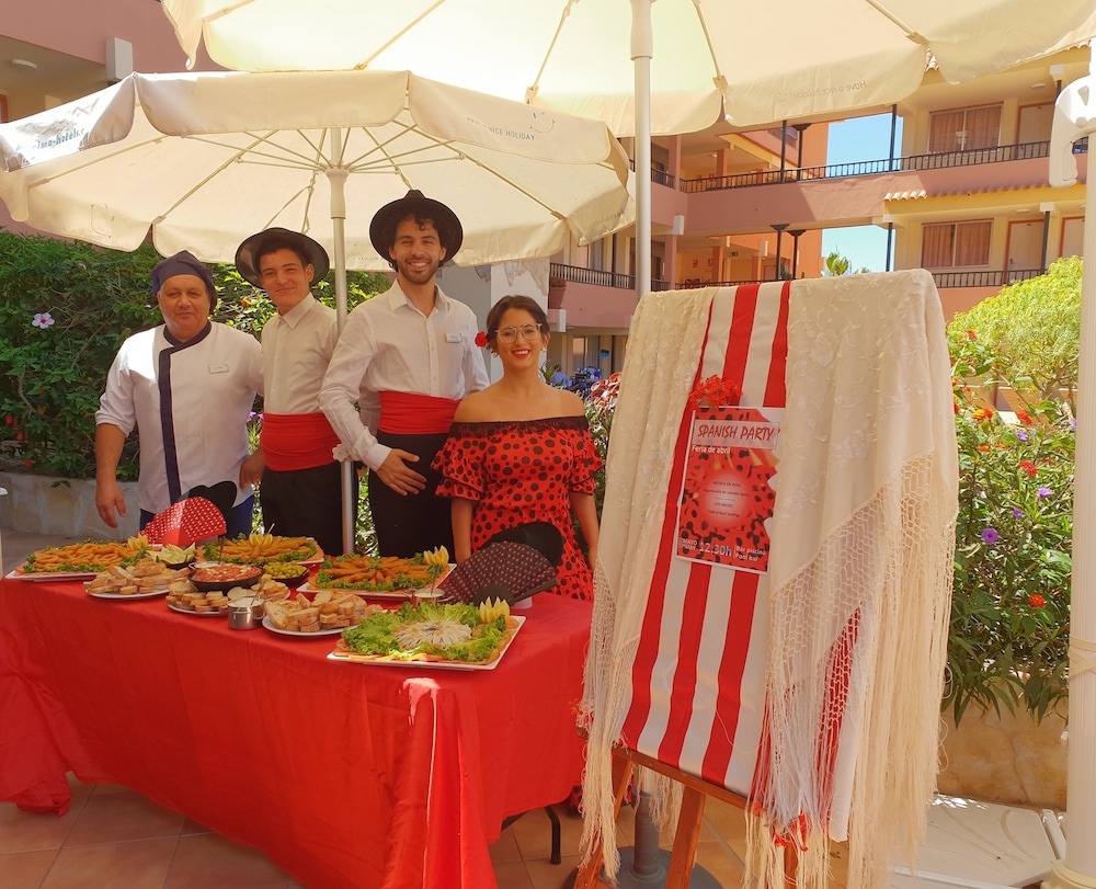 Hovima Jardin Caleta 8/50