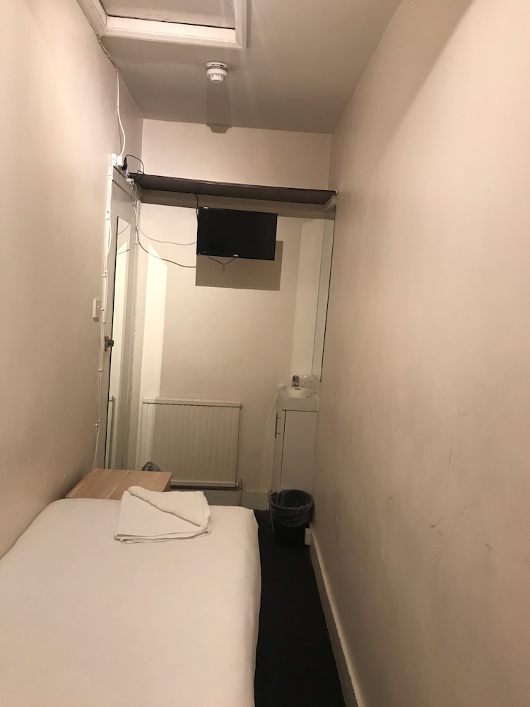 Aquarius Hotel 15/27