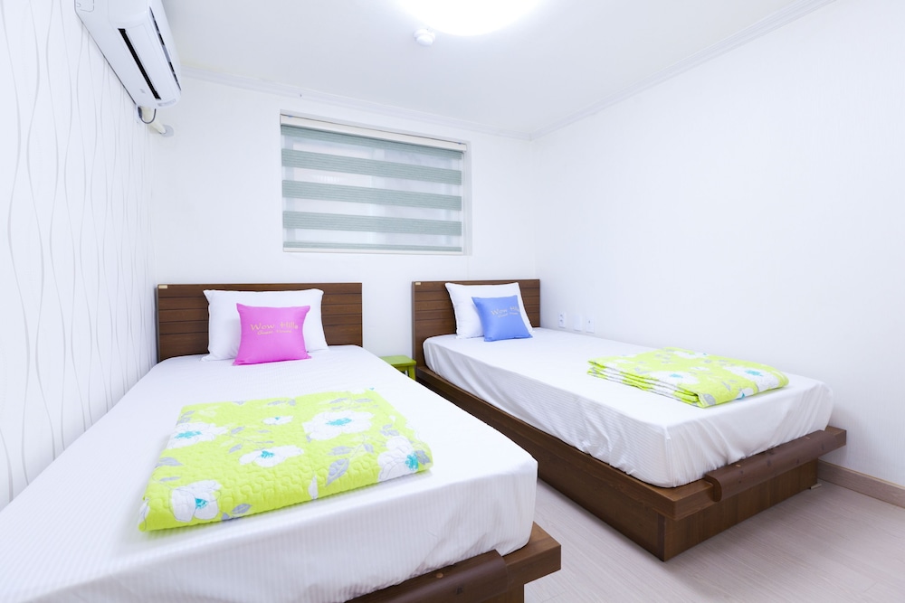 Wow Hills Guest House 11/50