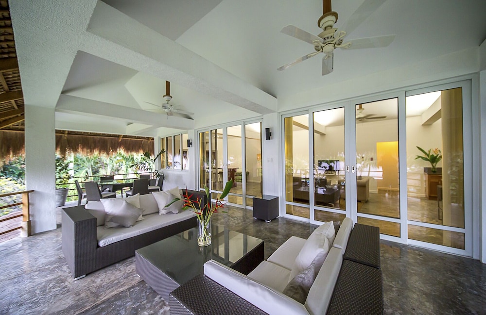 Salaya Beach Houses 29/50