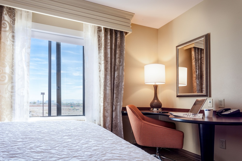 Hampton Inn And Suites Las Vegas Red Rock Summerlin 16/41