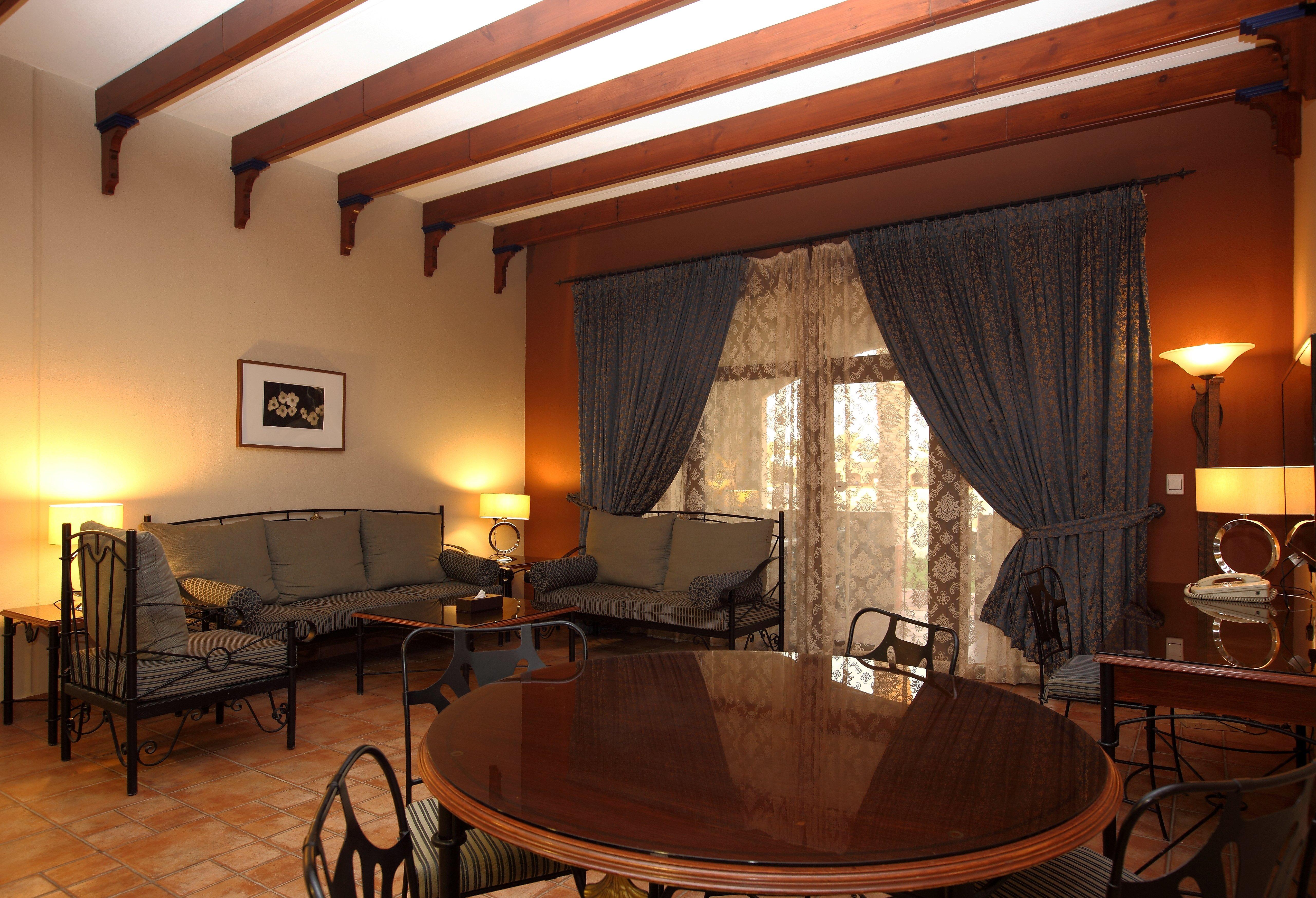 منتجع هوليداي بيتش مينا شاطئ نصف القمر(Mena Holiday Beach Resort Half Moon Bay) 34/53