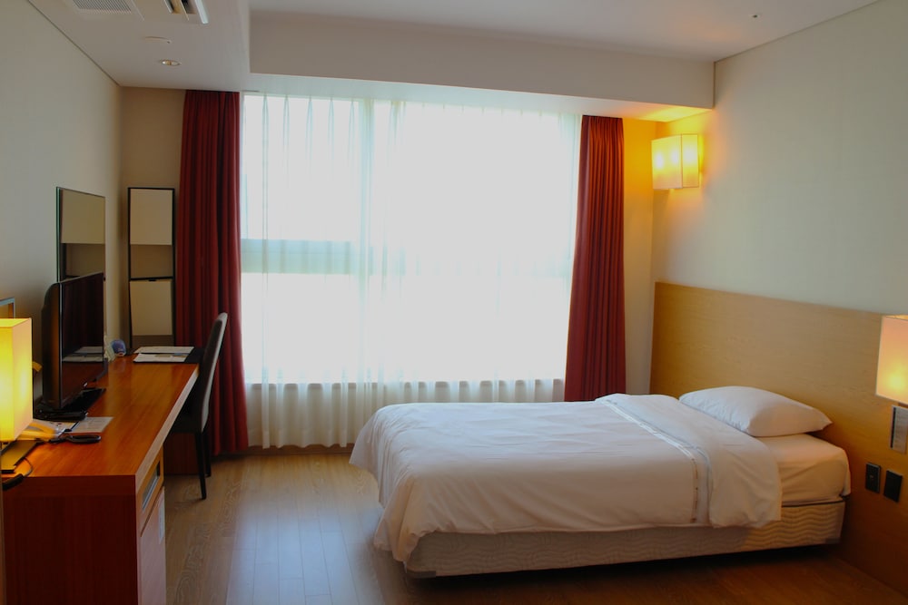 Hotel Bareve 6/64