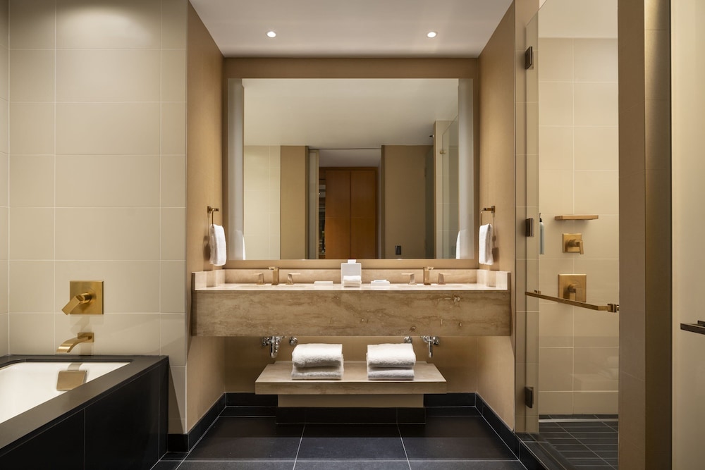Residence Inn Chicago Downtown Magnificent Mile 46/50