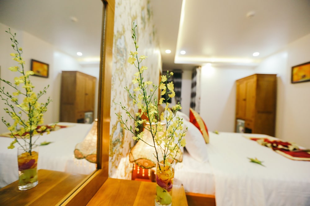The Airport Hotel 41/47