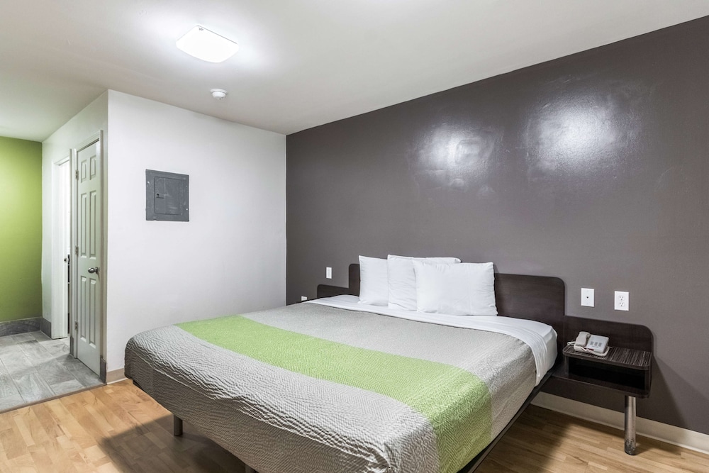 Studio 6 Extended Stay - Savannah, GA 26/52