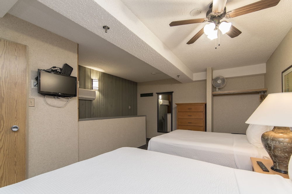 Douglas Fir Resort 22/54