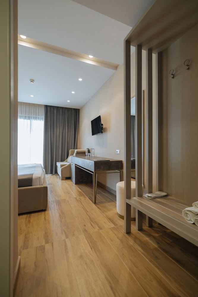 Brilliant Hotel & SPA Golem 16/43