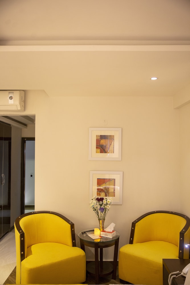 Lahore Continental Hotel 52/71