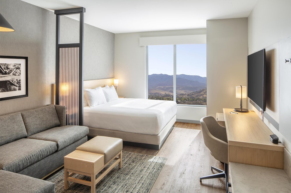 Hyatt Place South Reno 10/36