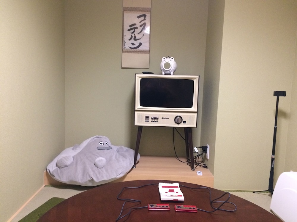 Bnb+ Costelun Akiba - Hostel Caters To Adult Female Only 44/50