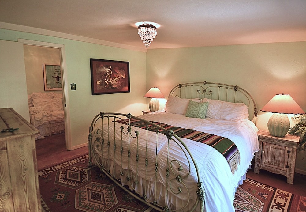 Casa Del Sol Bed And Breakfast 10/68