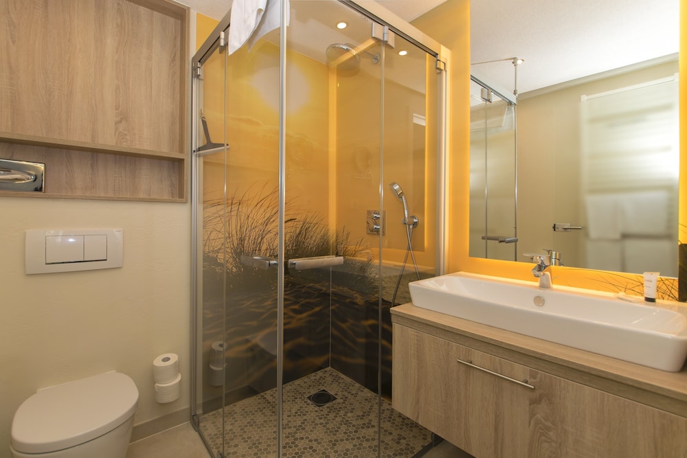 Cliff Hotel Rugen Resort Spa 71/72