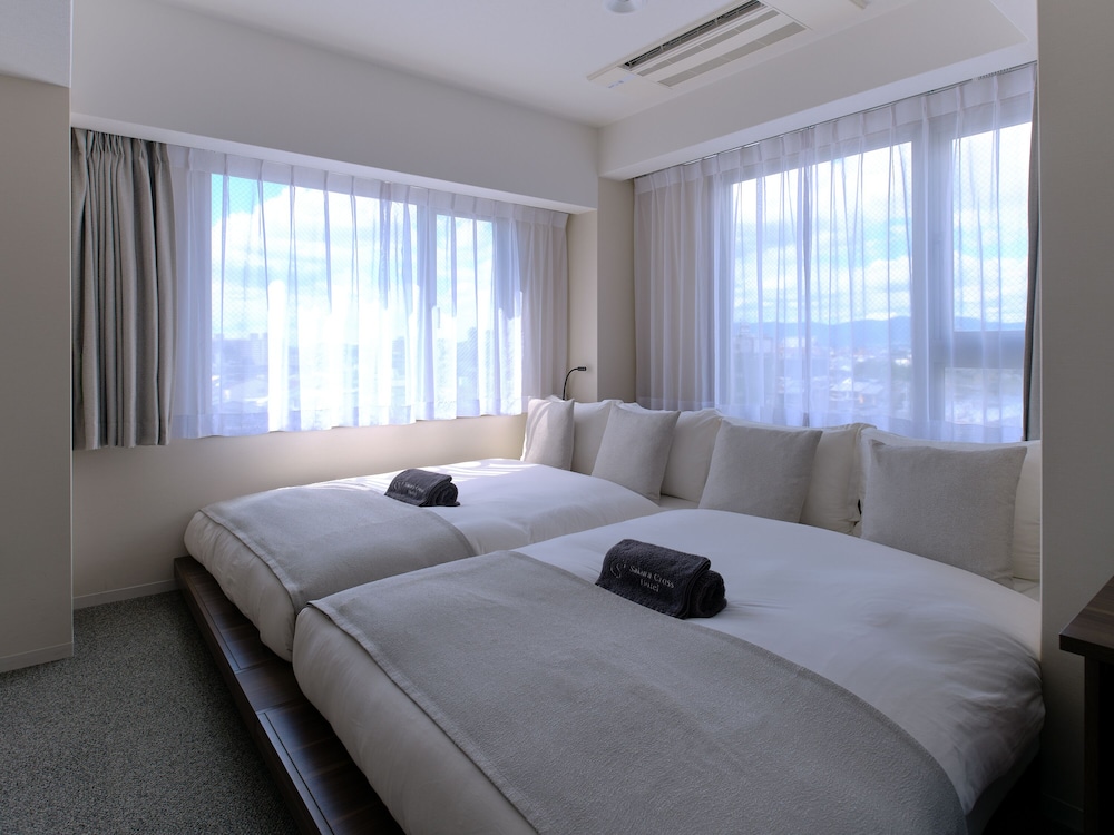 COMFORT, DELUXE, TWIN BEDS