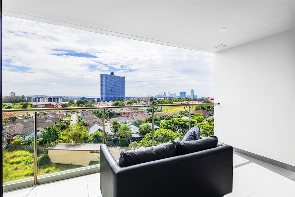 The Rizin Hotel 7/50