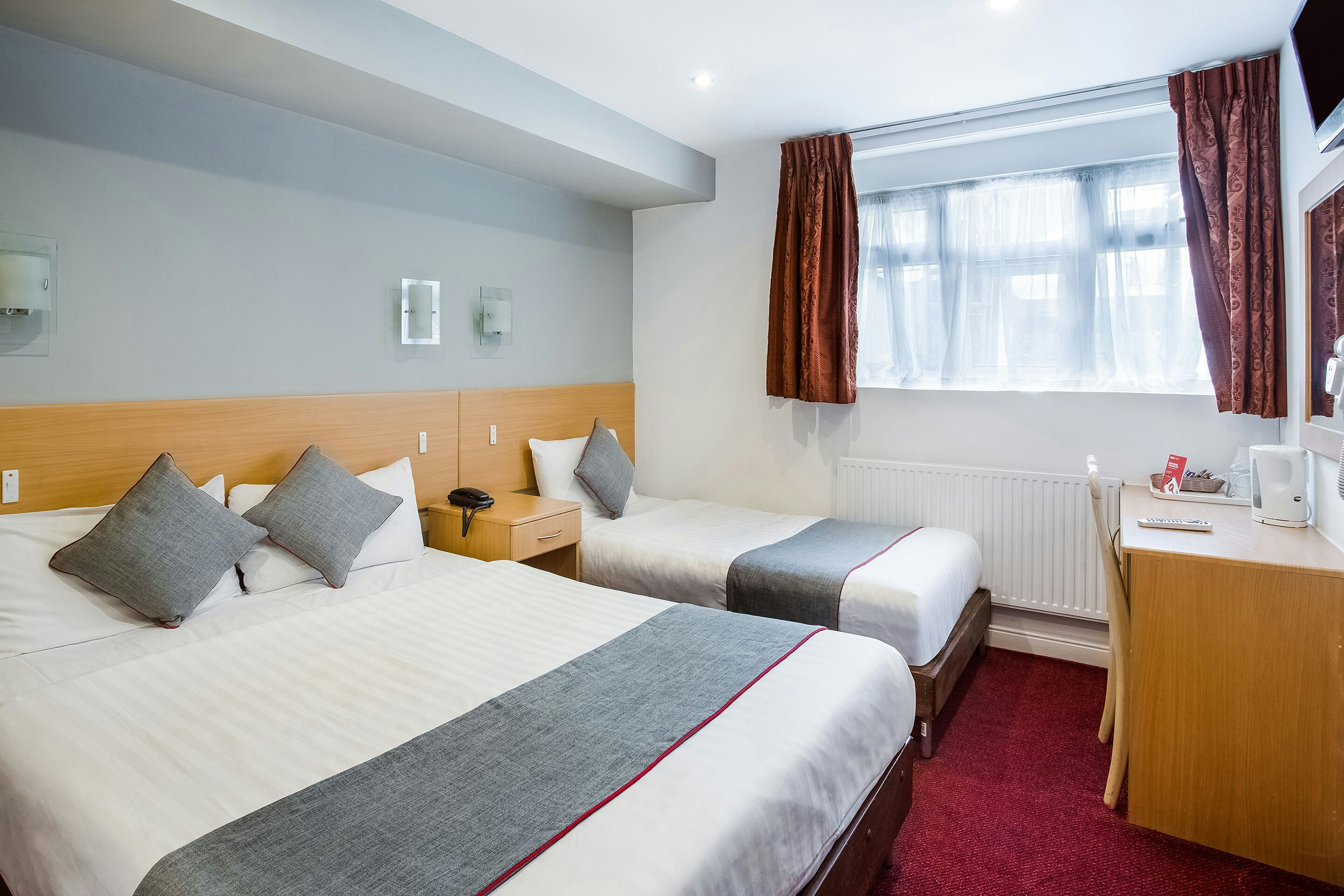 Deluxe Triple Room