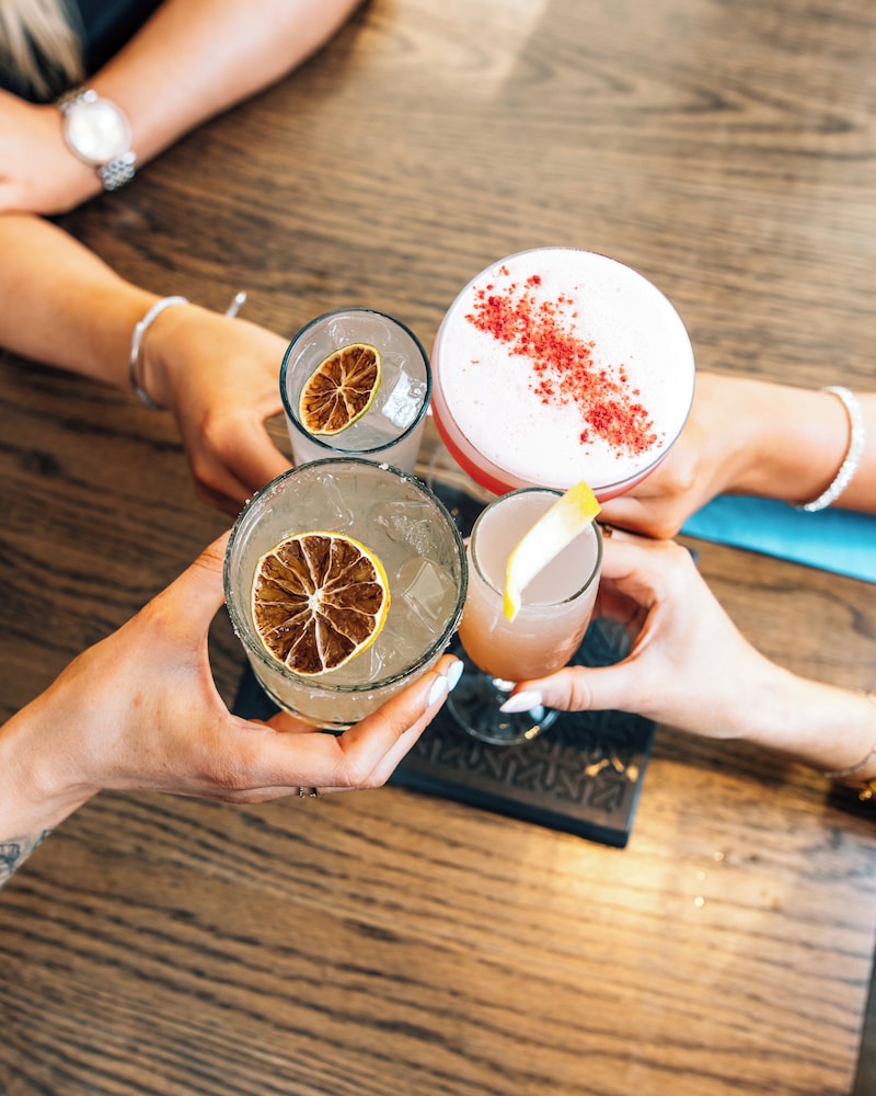 The Salty Dog Hotel & Bistro 55/71