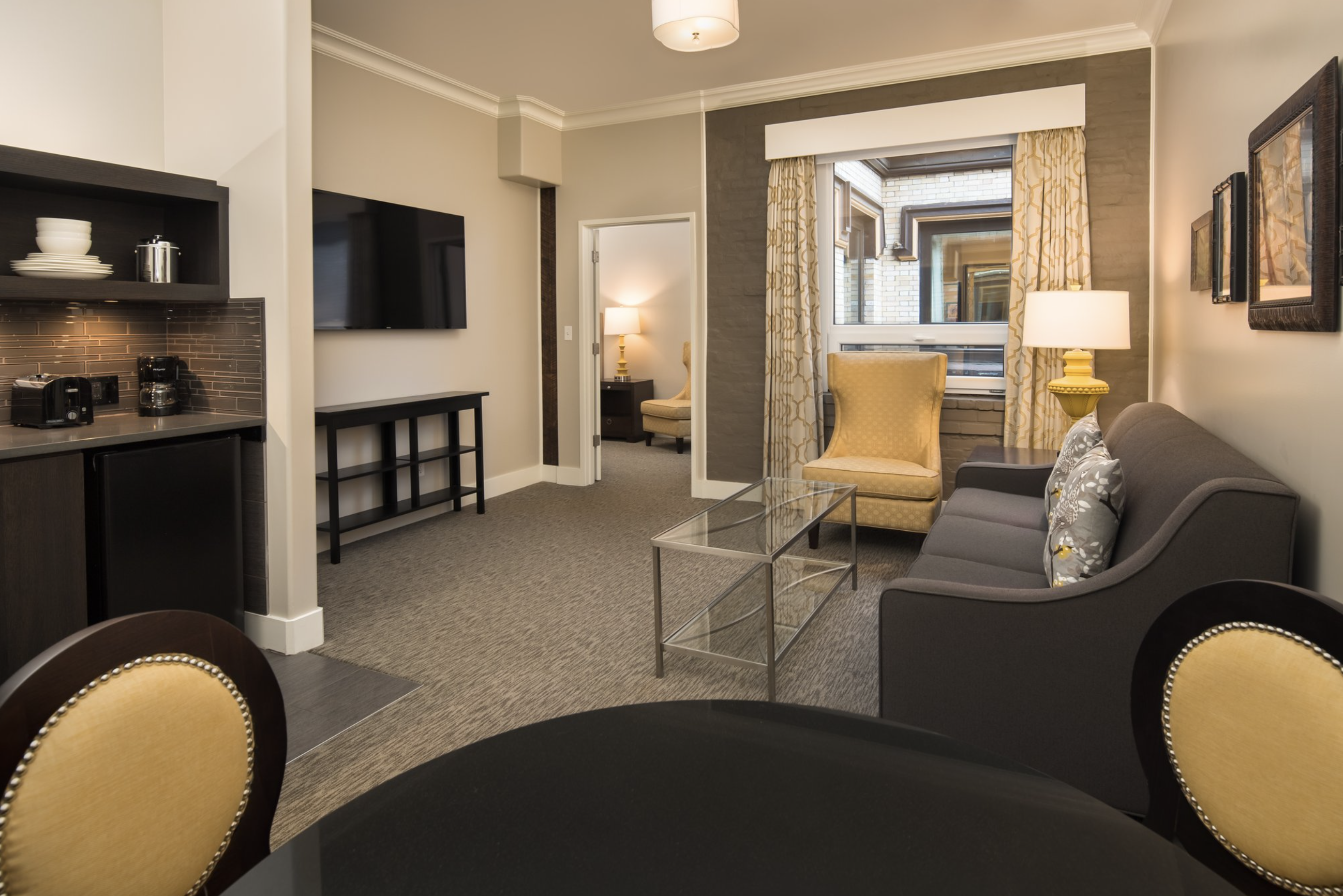 Mark Spencer Hotel 32/50