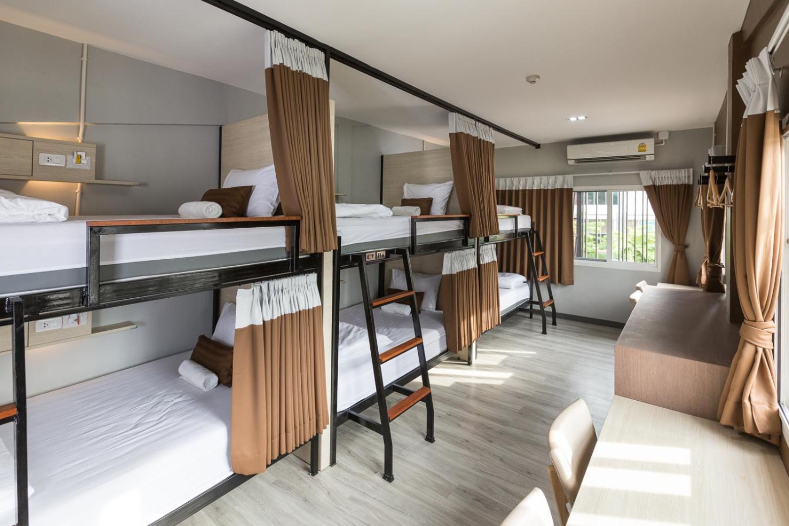 Female Dorm, Female Only, 6 Beds