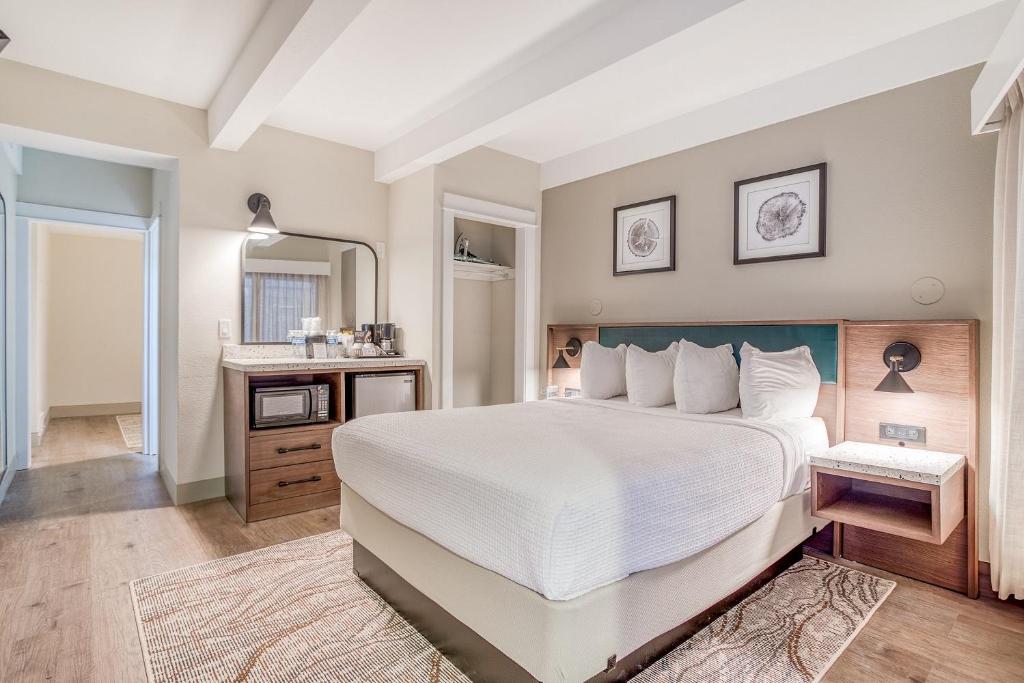 Sea Breeze, King Bed