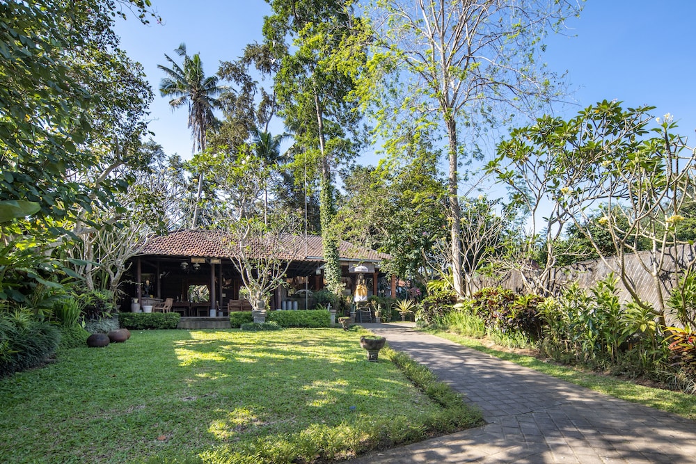 Ubud Raya Villa 45/50