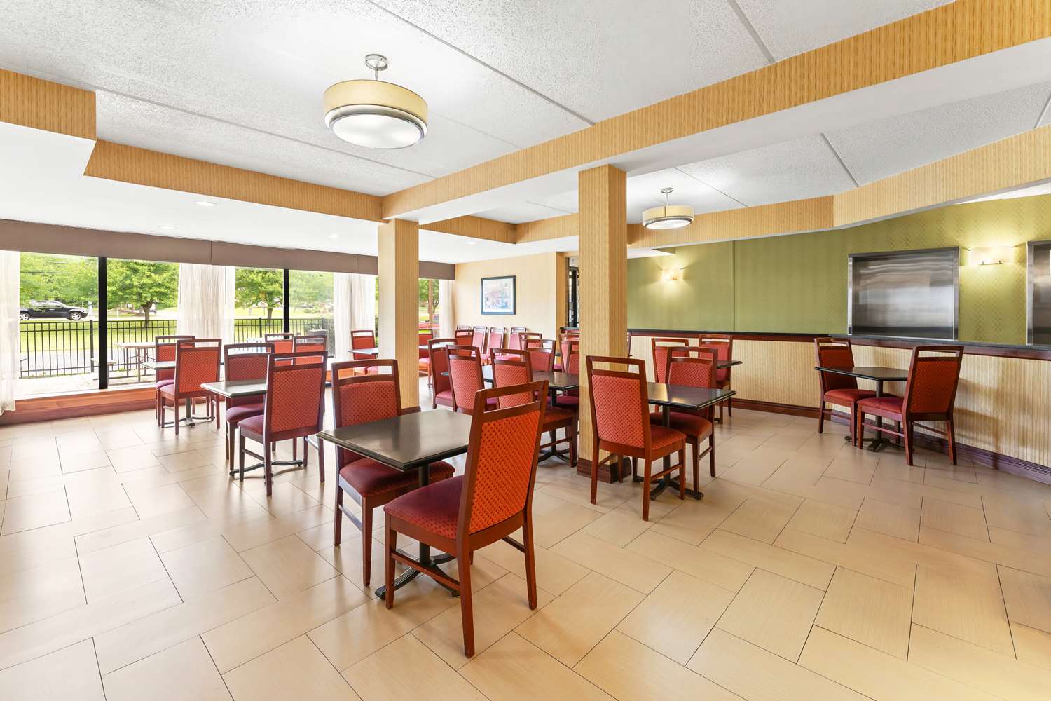 restaurant cafeteria