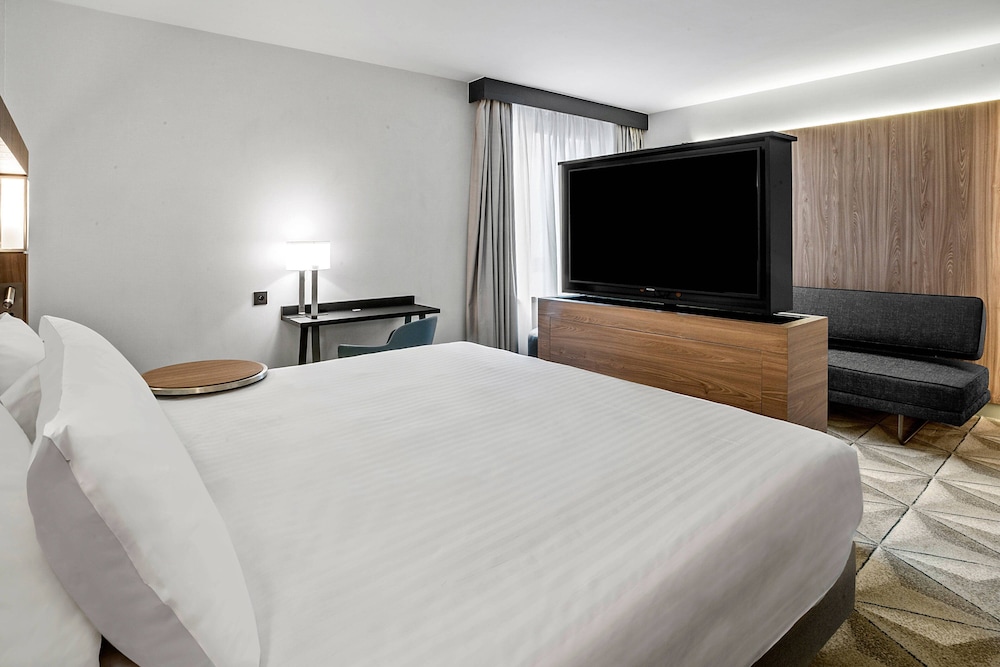 Courtyard by Marriott Paris Porte de Versailles 6/34