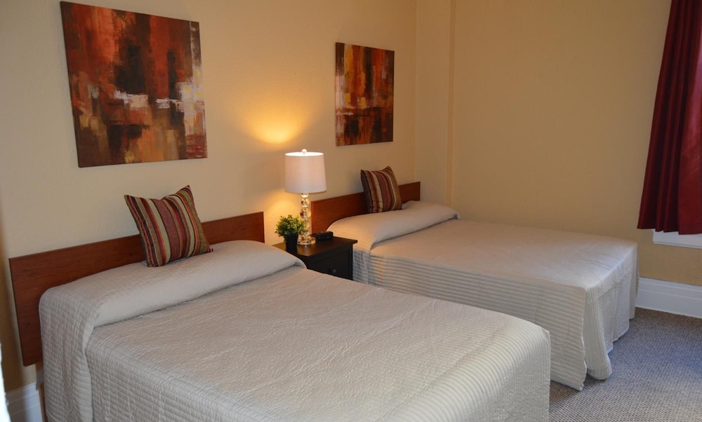 PREMIUM, 2 DOUBLE BEDS