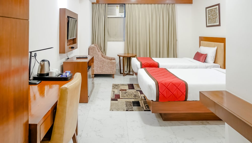 Siesta Navi Mumbai 14/41