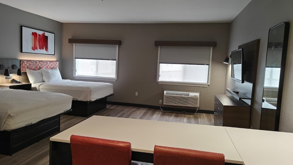 Hawthorn Extended Stay by Wyndham Irving DFW North 38/69