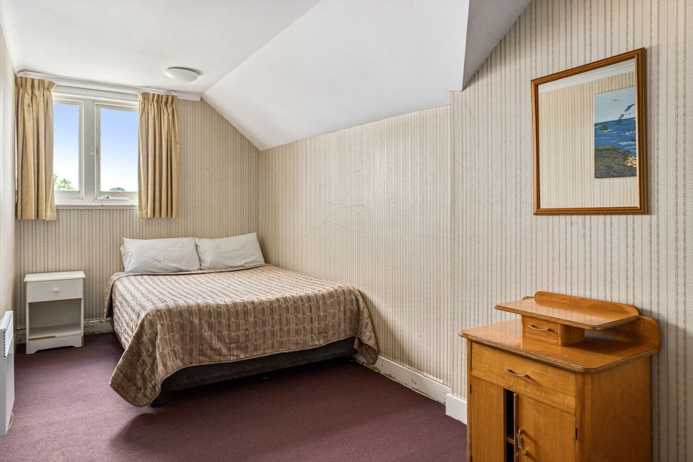 Riverfront Motel & Villas 29/78