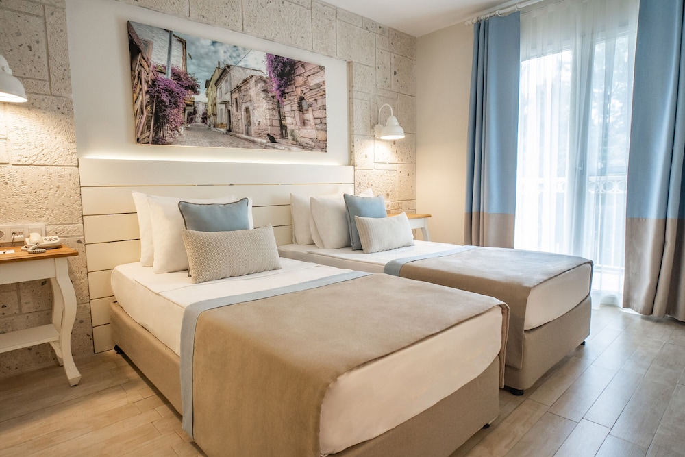 Mark Warner Phokaia Beach Resort 15/50