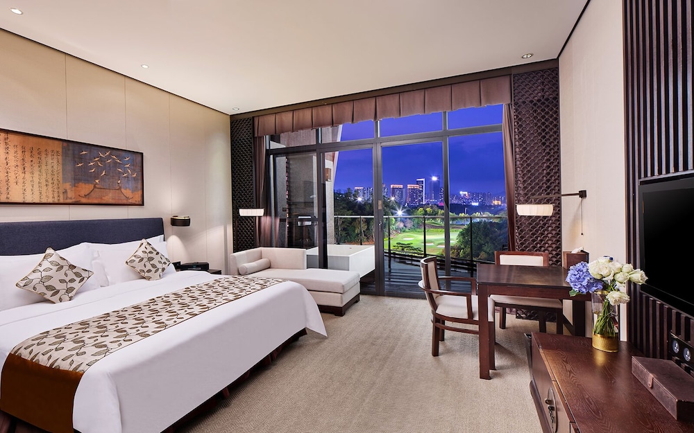 Shenzhen Castle Hotel 13/70
