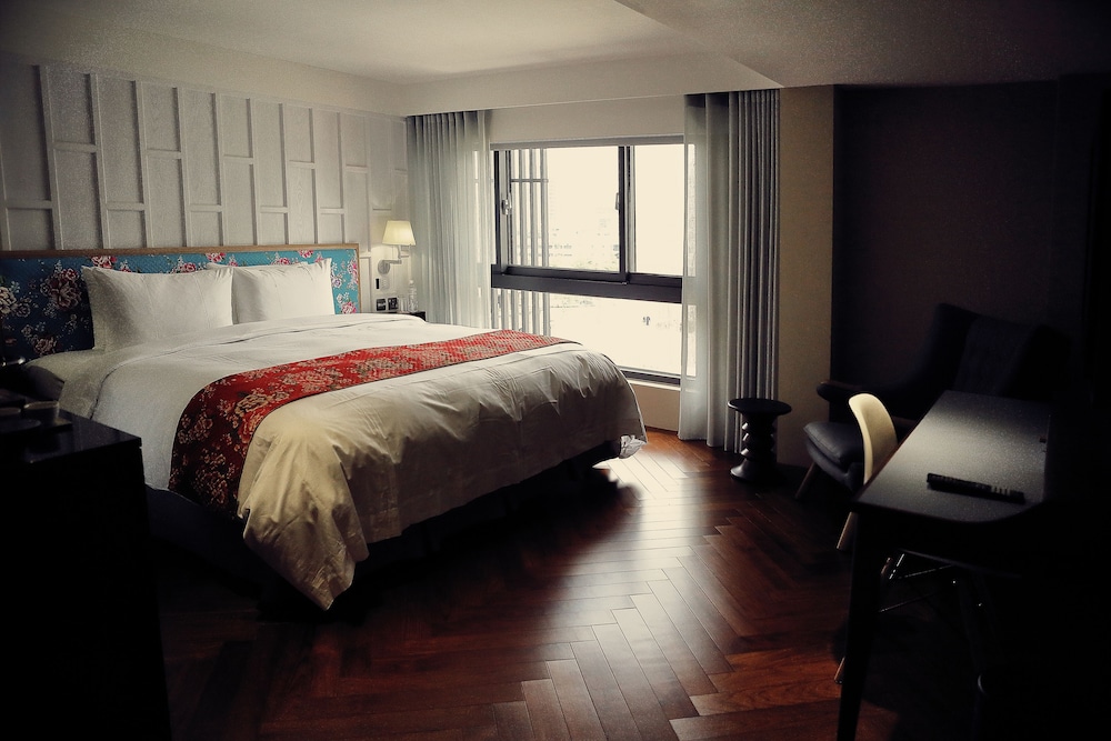 RedDot Hotel 16/50
