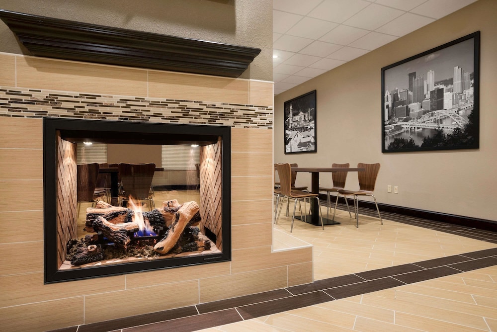 Super 8 by Wyndham Hershey Chocolate Avenue 12/23