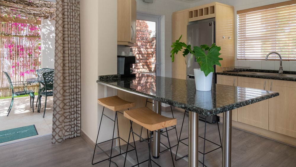 Nova Constantia Boutique Residence 60/70