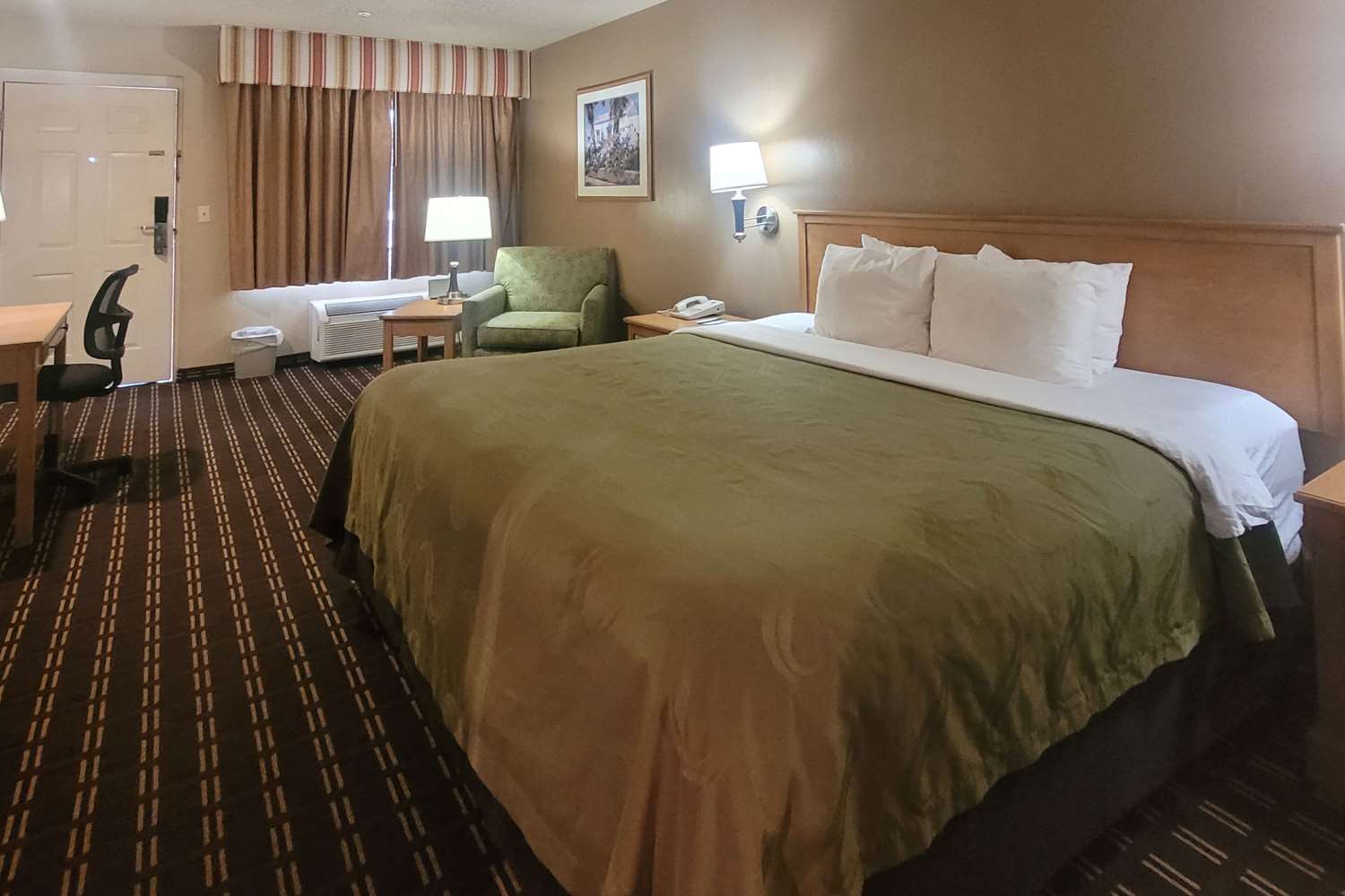 Quality Inn Casa Grande I-10 8/40