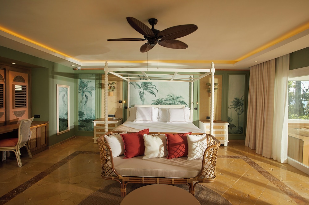 Junior Suite, Family, 2 Double Beds, Plunge Pool