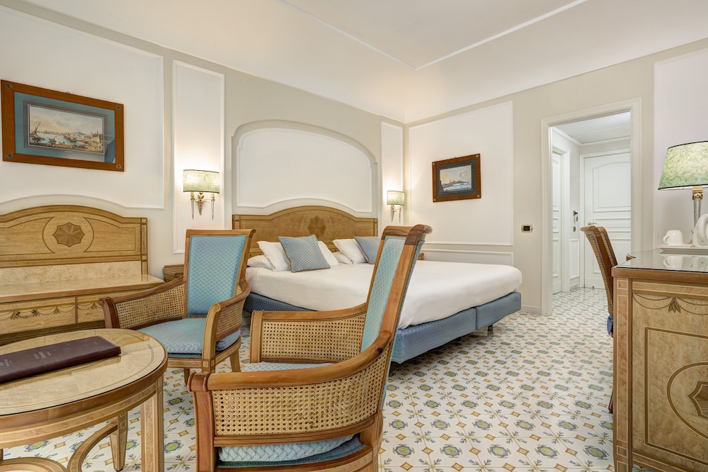 Grand Hotel Capodimonte 17/65