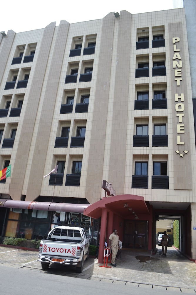Planet Hotel 35/42