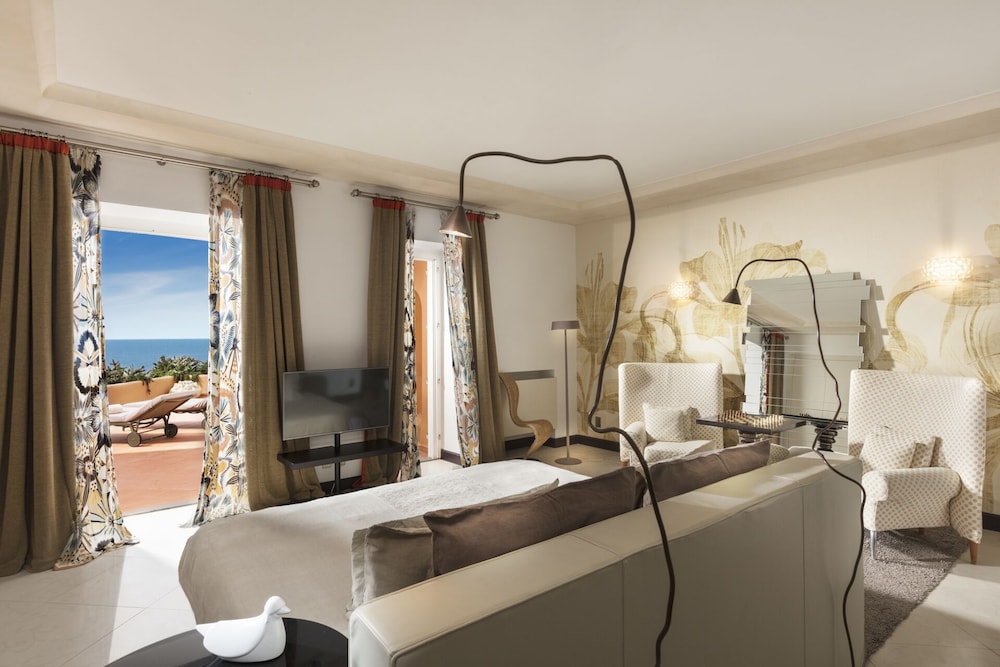 Hotel Punta Tragara 25/70