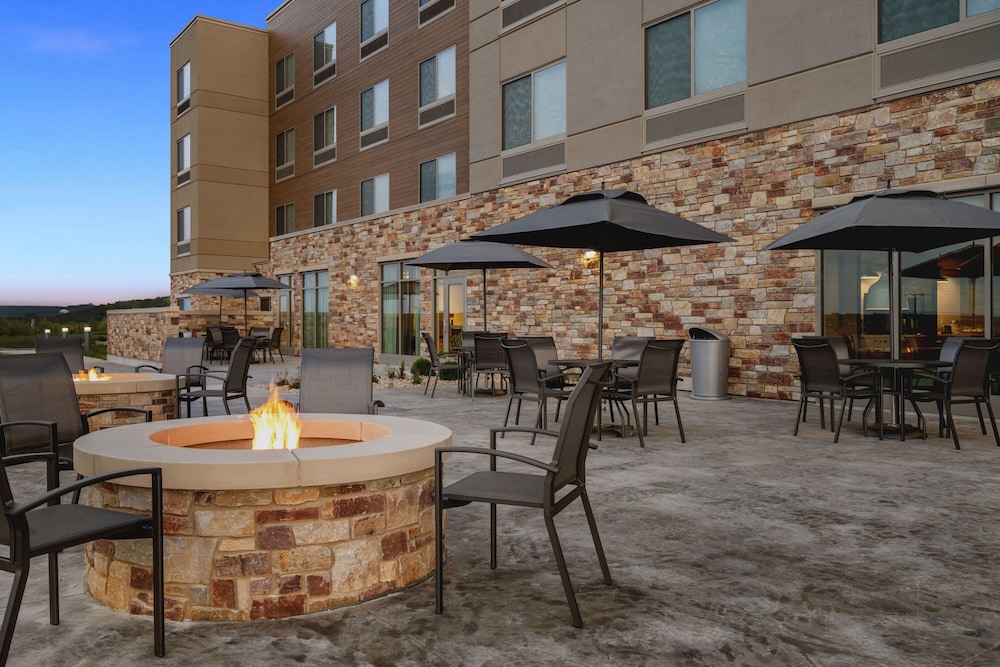Fairfield Inn & Suites Baraboo 22/32