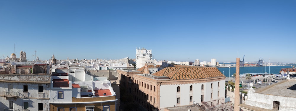 Hotel Boutique Convento Cádiz 75/79